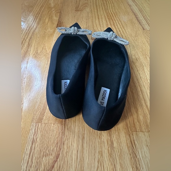 Steve Madden Black Elina Satin Bow Embellished Ballet Flats Flats - Picture 4 of 7
